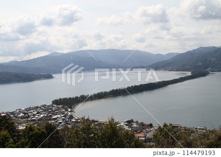日本三景の京都天橋立の春風景 114479193