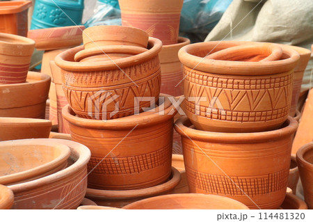 clay flower pots on shop 114481320