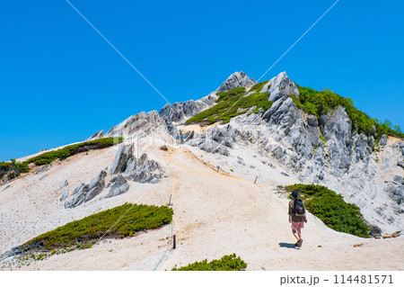 夏の燕岳登山(燕山荘~燕岳山頂) 夏の燕岳登山(燕山荘~燕岳山頂) 114481571