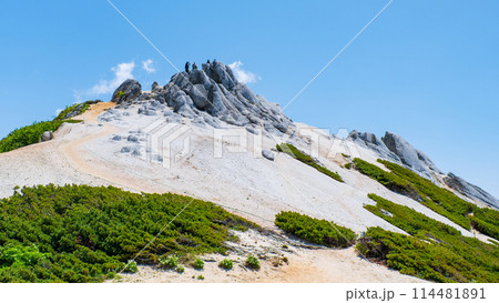 夏の燕岳登山(燕岳山頂部) 夏の燕岳登山(燕岳山頂部) 114481891