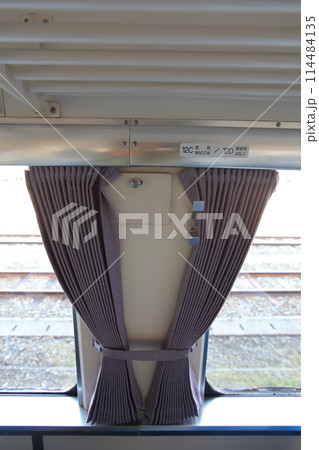 レトロ車両・車両番号クハ481-603・特急にちりん・車内カーテン レトロ車両・車両番号クハ481-603・特急にちりん・車内カーテン 114484135