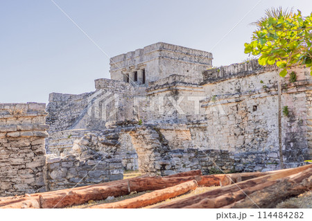 Beautiful archaeological site of the Mayan culture in Tulum, Mexico 114484282
