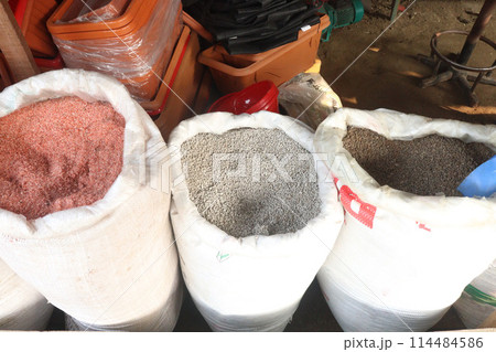 fertilizer on shop for sell 114484586