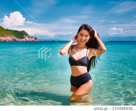 水着の若い女性 114486936