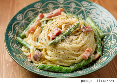 アスパラとベーコンのクリームパスタ アスパラとベーコンのクリームパスタ 114487724