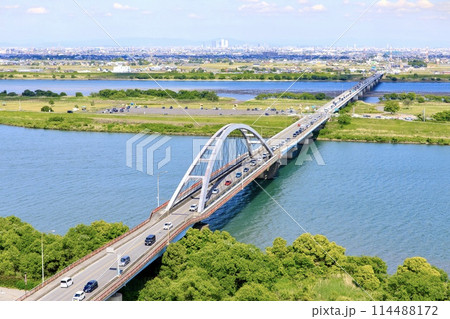 海津市、木曽三川公園の展望タワーからの眺め（名古屋方面） 114488172