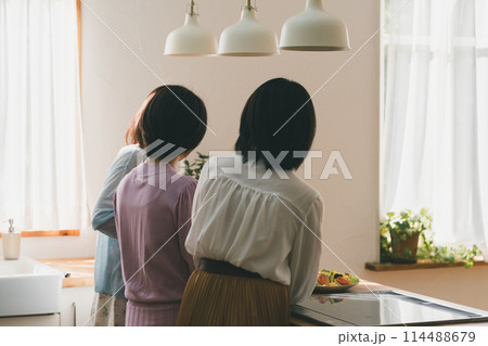 a forty-something woman 114488679