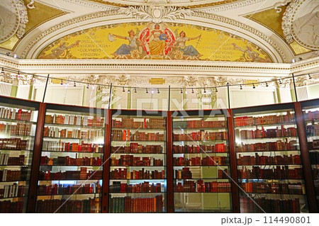 アメリカ議会図書館、蔵書 114490801