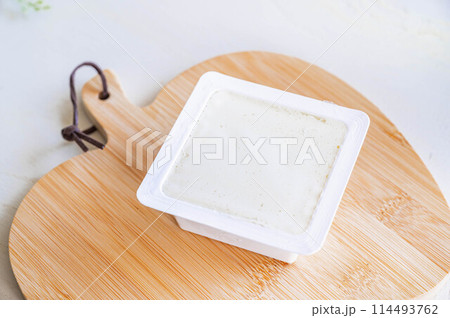 パック入り充填絹ごし豆腐 パック入り充填絹ごし豆腐 114493762