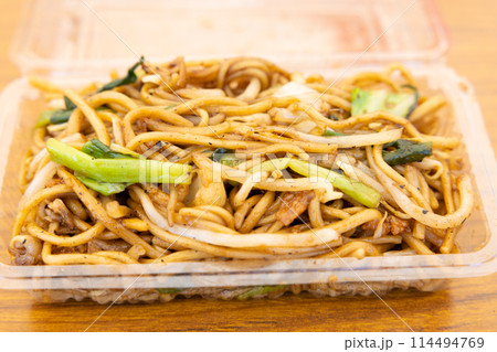 おいしい屋台の焼きそば 114494769