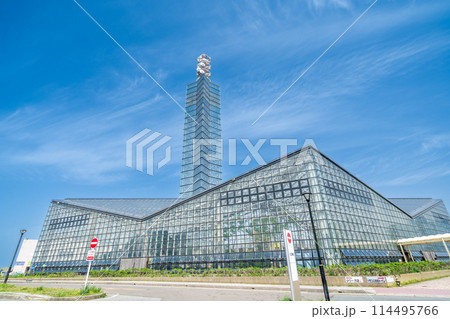 「秋田県」青空とポートタワーの風景 秋田市 「秋田県」青空とポートタワーの風景 秋田市 114495766