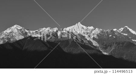 meili snow mountains in black and white meili snow mountains in black and white 114496513