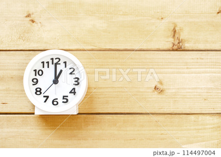 時計　時間　1時　13時　1：00　13：00 114497004