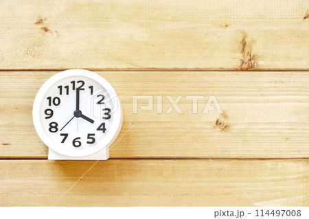 時計　時間　4時　16時　4：00　16：00 114497008