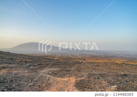 エルタアレ火山の風景 114498305