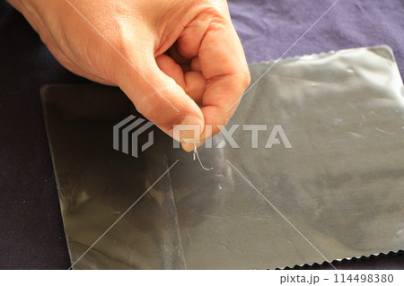 鮎の仕掛けづくり 114498380