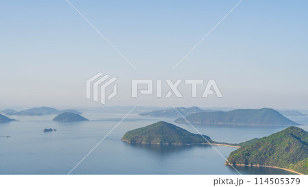 香川県三豊市の紫雲出山からの風景 114505379