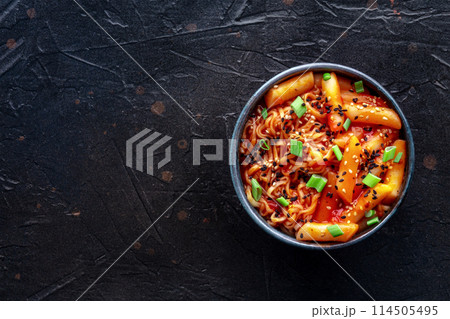 Rabokki, tteokbokki or topokki with ramen, Korean street food, spicy rice cakes 114505495