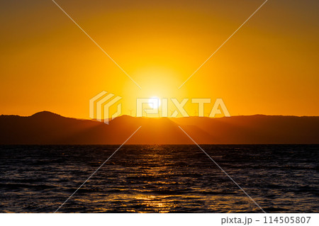 志田浜から見た夕日 志田浜から見た夕日 114505807