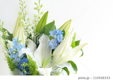 カサブランカ(白ゆり)の花束 カサブランカ(白ゆり)の花束 114508333