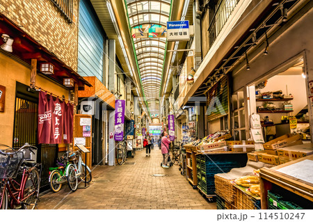 東京都豊島区の都市風景　椎名町駅 114510247