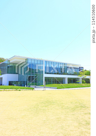 長野県長野市、長野県立美術館の風景 長野県長野市、長野県立美術館の風景 114510600