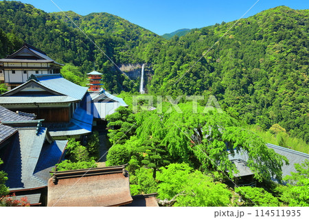 【和歌山県】快晴の那智山青岸渡寺と那智の滝(熊野那智大社) 【和歌山県】快晴の那智山青岸渡寺と那智の滝(熊野那智大社) 114511935