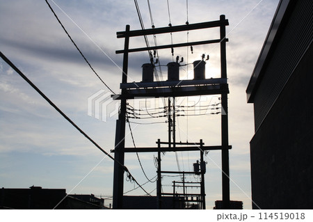 Electric pole and wires in East Side neighbourhood in Vancouver, British Columbia, Canada Electric pole and wires in East Side neighbourhood in Vancouver, British Columbia, Canada 114519018