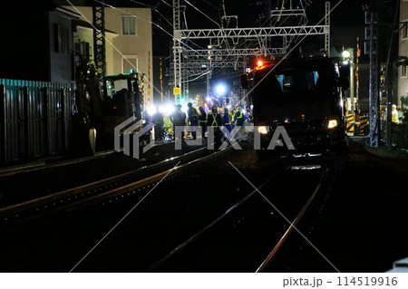 深夜の激闘… 高架化に向け線路切替工事中『春日部～北春日部駅間』上り本線 114519916