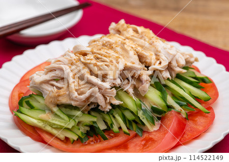 胡麻ダレをかけた棒棒鶏（バンバンジー） 114522149