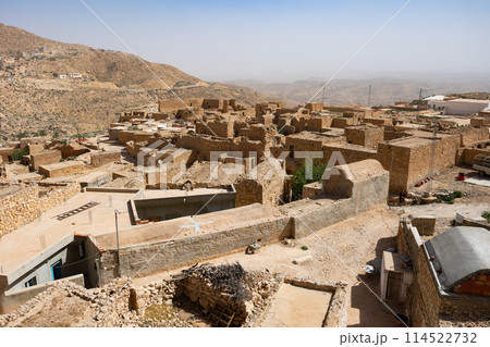 Stone houses of mountainous village of Toujane in southern Tunisia 114522732