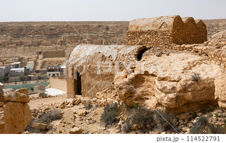 Ghomrassen, village in south-eastern Tunisia 114522791