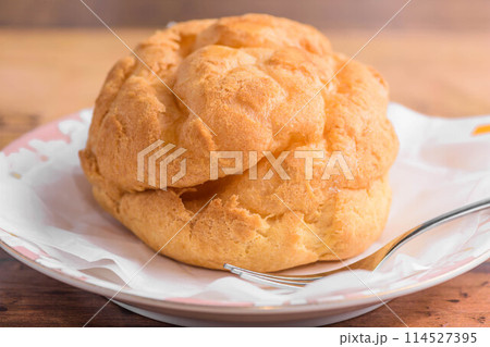 カスタードシュークリーム カスタードシュークリーム 114527395