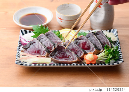 鰹のたたき 114529324