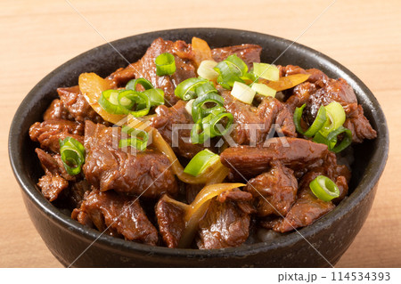 牛ハラミ焼肉丼 牛ハラミ焼肉丼 114534393