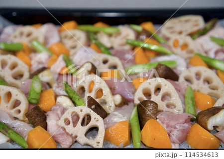チキンのぎゅうぎゅう焼き チキンのぎゅうぎゅう焼き 114534613