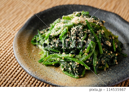 ほうれん草のごま和え 114535987