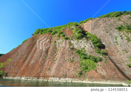 【和歌山県】快晴の古座川の一枚岩 【和歌山県】快晴の古座川の一枚岩 114538051
