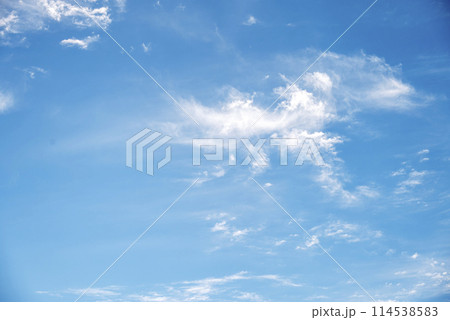初夏の空 青空 空 イメージ 初夏の空 青空 空 イメージ 114538583