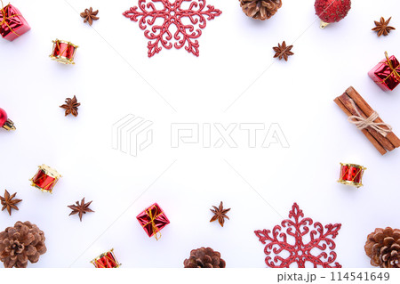Christmas composition with pine cones and christmas decoration on white background 114541649