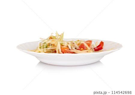 papaya salad isolated on white background. 114542698