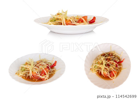 papaya salad isolated on white background. papaya salad isolated on white background. 114542699