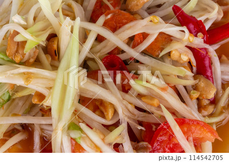 papaya salad isolated on white background. papaya salad isolated on white background. 114542705