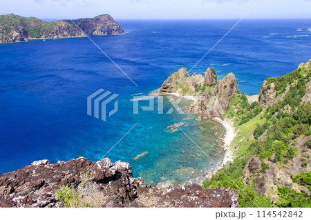 小笠原諸島 父島の長崎展望台からの風景 小笠原諸島 父島の長崎展望台からの風景 114542842