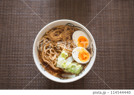 素朴な醤油ラーメン 114544440