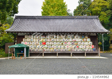 京都　松尾大社　酒樽（京都府京都市西京区） 114544962