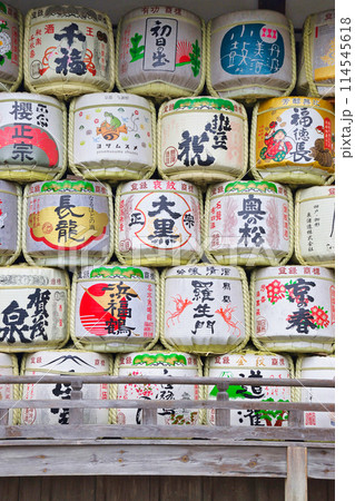 京都　松尾大社　酒樽（京都府京都市西京区） 114545618