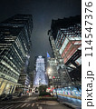 ニューヨークの夜の街並み 114547376