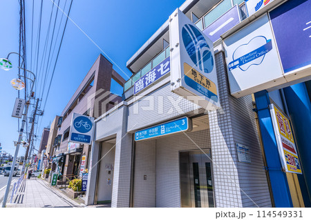 日本の横浜都市景観 横浜市営地下鉄 中田駅・エレベータ―などを望む 114549331