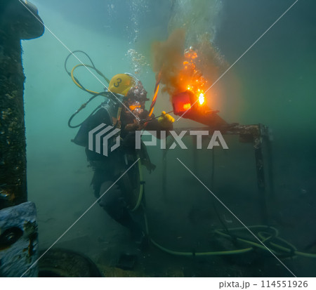 Underwater oxy-fuel in deep ocean depths 114551926